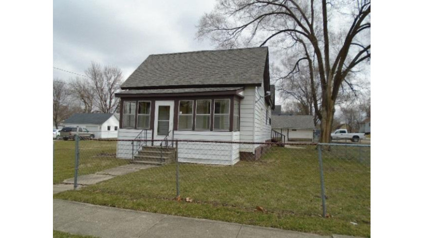 224 S Main Street Kingston, IL 60145 by Berkshire Hathaway Homeservices Starck Re $32,900