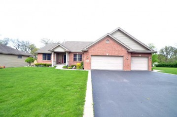 6608 Lindbloom, Cherry Valley, IL 61016