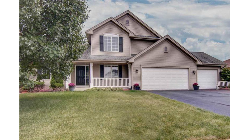 544 Westfield Drive Stillman Valley, IL 61084 by Berkshire Hathaway Homeservices Crosby Starck Re $184,500