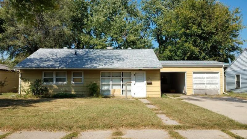 406 W 19th Street Rock Falls, IL 61071 by Key Realty, Inc $29,900