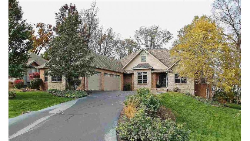 13210 Promontory Trail Roscoe, IL 61073 by Dickerson & Nieman $425,000