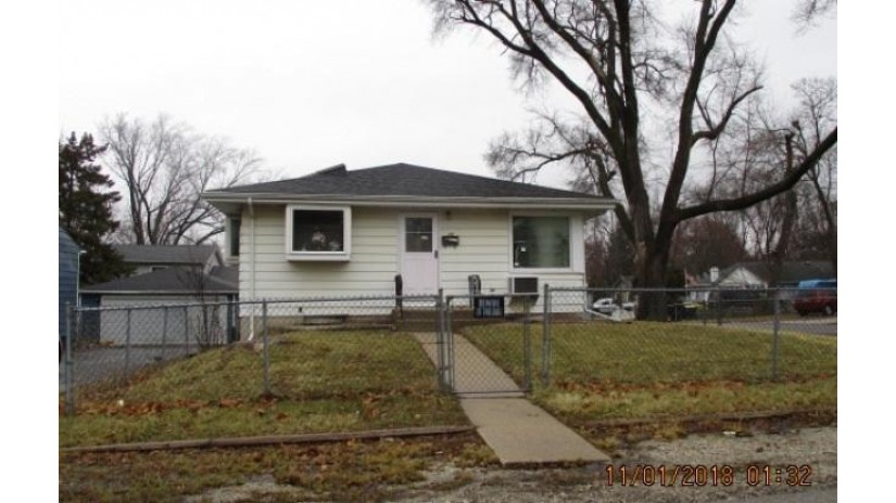 10 E Willow Drive Round Lake Park, IL 60073 by Century 21 Affiliated $79,900