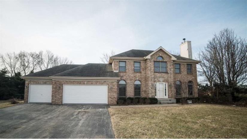 18329 E Quarry Road Monroe, IL 61052 by Dickerson & Nieman $285,000