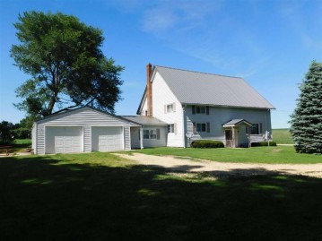 10802 Pecatonica Road, Leaf, IL 61047