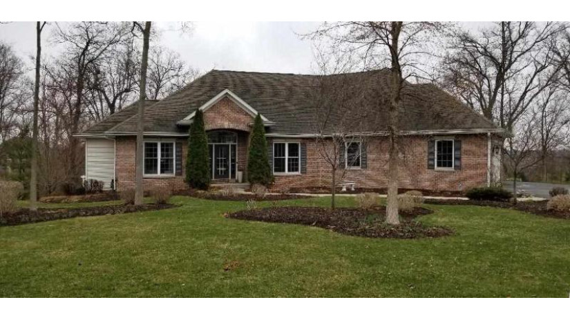 7359 Timber Ridge Road Roscoe, IL 61073 by Gambino Realtors $425,000