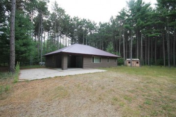 W12135 Deer Path, Hancock, WI 54943-0000