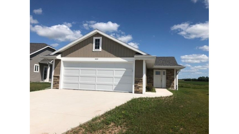 4024 Hemlock Court Oshkosh, WI 54904 by First Weber, Realtors, Oshkosh $239,900