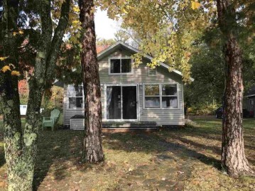 N2845 East Taylor Lake Lane, Farmington, WI 54981