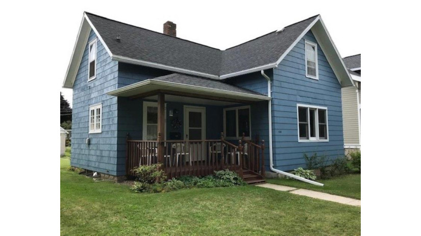 616 Vliet Street Kewaunee, WI 54216 by Shorewest Realtors $79,900