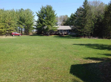 W5713 Czech Drive, Marion, WI 54960-9999