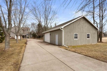 N1482 Midway Road, Dale, WI 54944