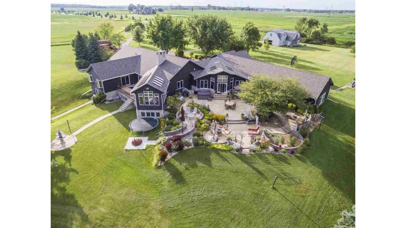 6953 Shanty Road Wrightstown, WI 54126 by Todd Wiese Homeselling System, Inc. $685,000