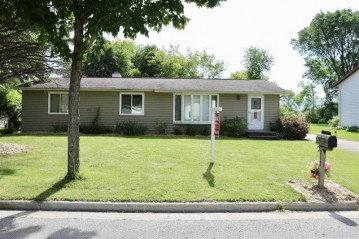 213 Fairway Street, Combined Locks, WI 54113