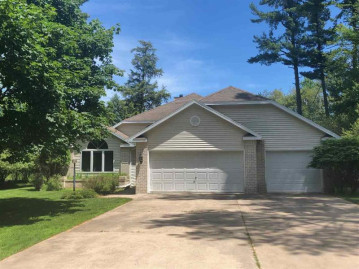 2346 Woodview Lane, Marinette, WI 54143