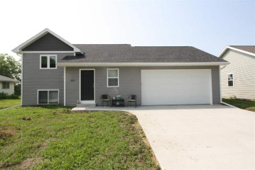 1338 Cedar Drive, New London, WI 54961-0000