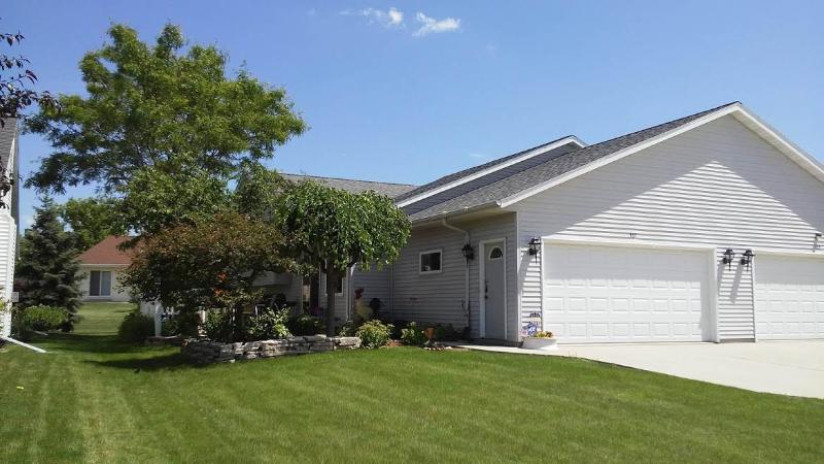 361 Mary Lee Drive Fond Du Lac, WI 54935 by Adashun Jones, Inc. $139,900