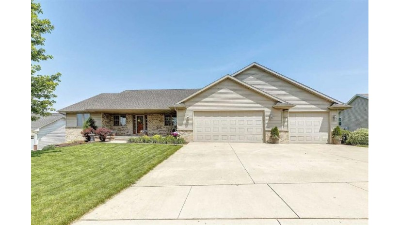 551 Songbird Avenue Wrightstown, WI 54180 by Keller Williams Green Bay $299,900