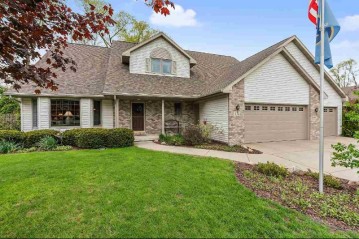 234 Swiss Meadow Lane, Green Bay, WI 54302-5253