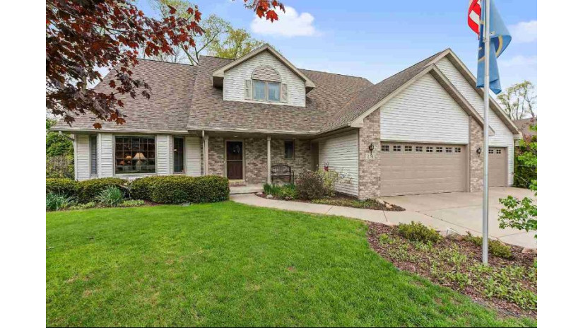 234 Swiss Meadow Lane Green Bay, WI 54302 by Mark D Olejniczak Realty, Inc. $318,000