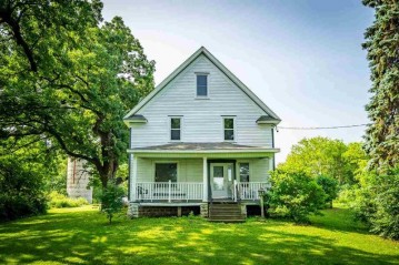 5641 County Road K, Omro, WI 54904