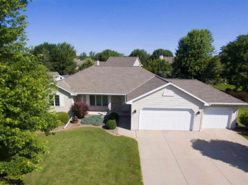 2643 Garden Meadows Court, Green Bay, WI 54311-5473