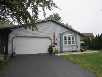 630 Stonehedge Lane D, Grand Chute, WI 54914