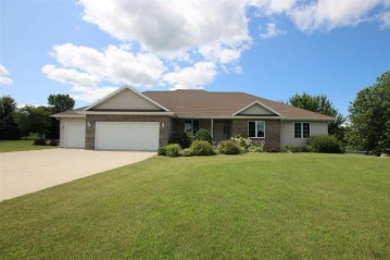 W3853 Stoneridge Drive, Taycheedah, WI 54937-6201