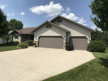 1013 E Robin Lane, Shawano, WI 54166