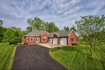 3535 Meadow Sound Drive, Ledgeview, WI 54115-7994