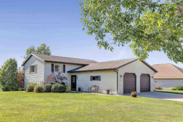 523 Eagle Drive, Oconto Falls, WI 54154