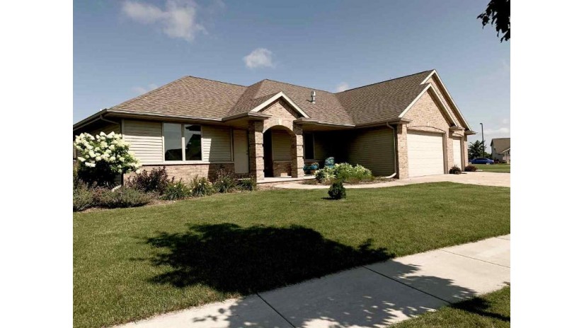 648 Rusch Drive Combined Locks, WI 54113 by Cypress Homes, Inc. $279,900