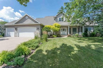 116 Ombre Rose Drive, Combined Locks, WI 54113-1251