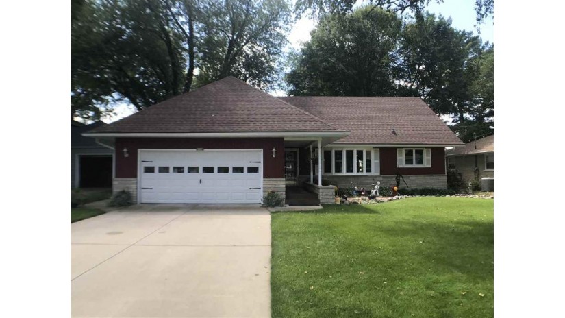 538 River Heights Road Shawano, WI 54166 by Full House Realty, LLC $279,900
