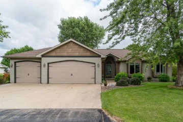 W2378 Snowberry Drive, Buchanan, WI 54915-7438