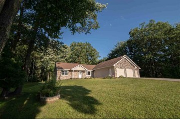 432 N Pine Street, Little Suamico, WI 54171-9752