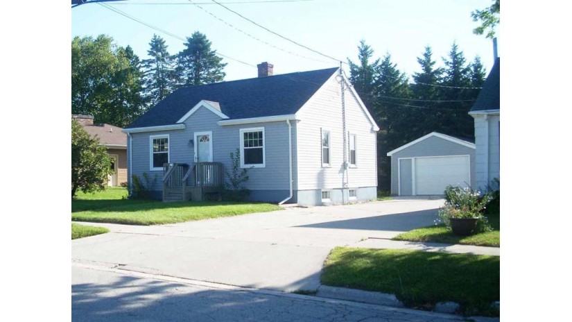 314 Church Street Algoma, WI 54201 by Todd Wiese Homeselling System, Inc. $64,900