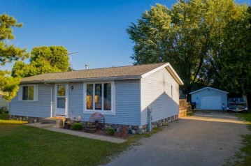 603 E Ann Street, Weyauwega, WI 54983