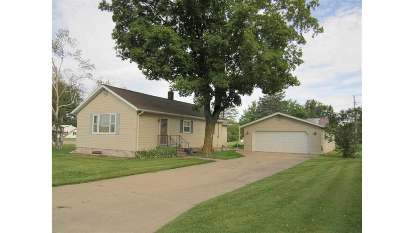 103 E Wall Street Bowler, WI 54416 by Coldwell Banker Real Estate Group $65,000