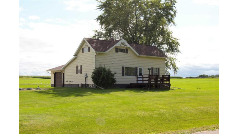 W1529 Town Hall Drive Angelica, WI 54162 by Trusted Advisors Realty, LLC $160,000