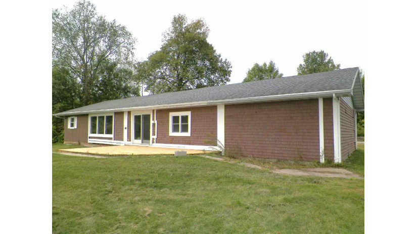 E5701 North Water Drive Little Wolf, WI 54949 by Ann Filips Realty $128,900