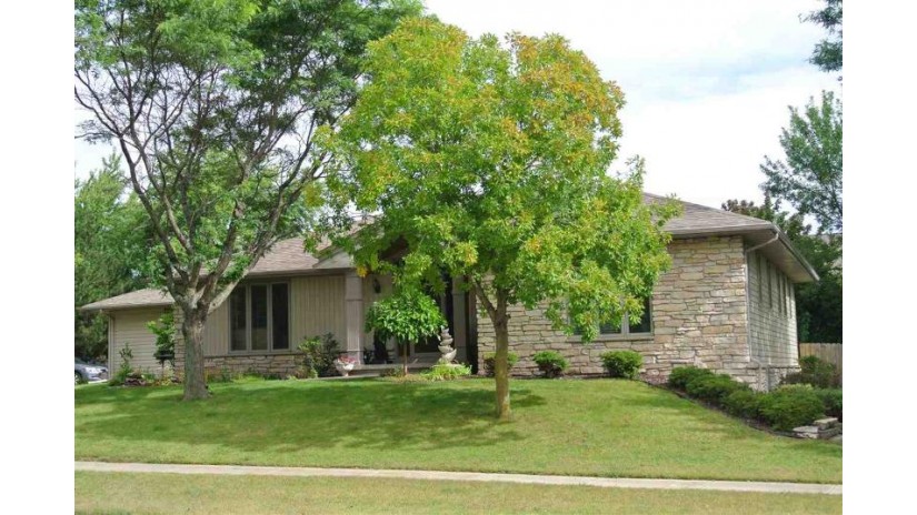 1803 S Sunkist Circle DePere, WI 54115 by Coldwell Banker Real Estate Group $289,900