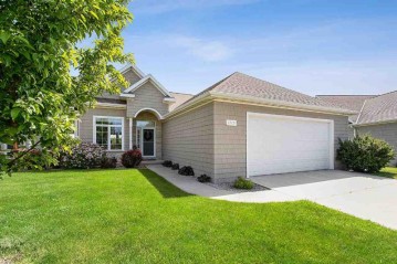 1715 Remington Ridge Way, Ledgeview, WI 54115-4048