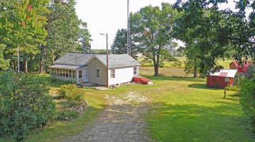 N5726 30th Road, Saxeville, WI 54965