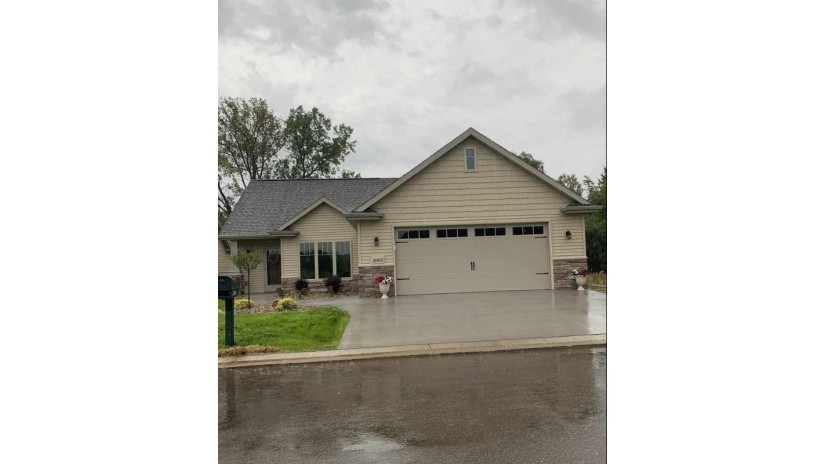 4983 W Woods Creek Lane Grand Chute, WI 54913 by Century 21 Ace Realty $348,850