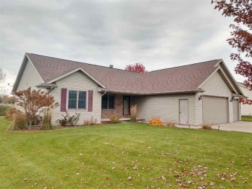 N7915 Ridgeview Court, Sherwood, WI 54169