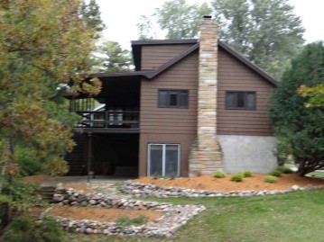 203 Canyon Rd, Lake Delton, WI 53965