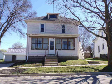 212 State St, Cambria, WI 53923