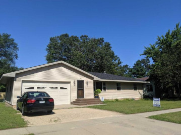 137 S Walker St, Adams, WI 53910