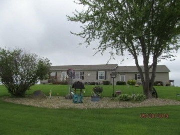 6400 Aide Rd, Pulaski, WI 53573