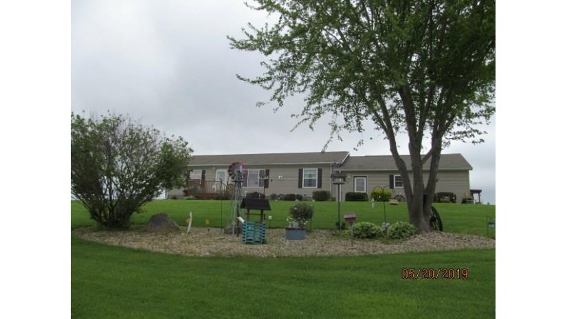 6400 Aide Rd Pulaski, WI 53573 by Jon Miles Real Estate $168,000